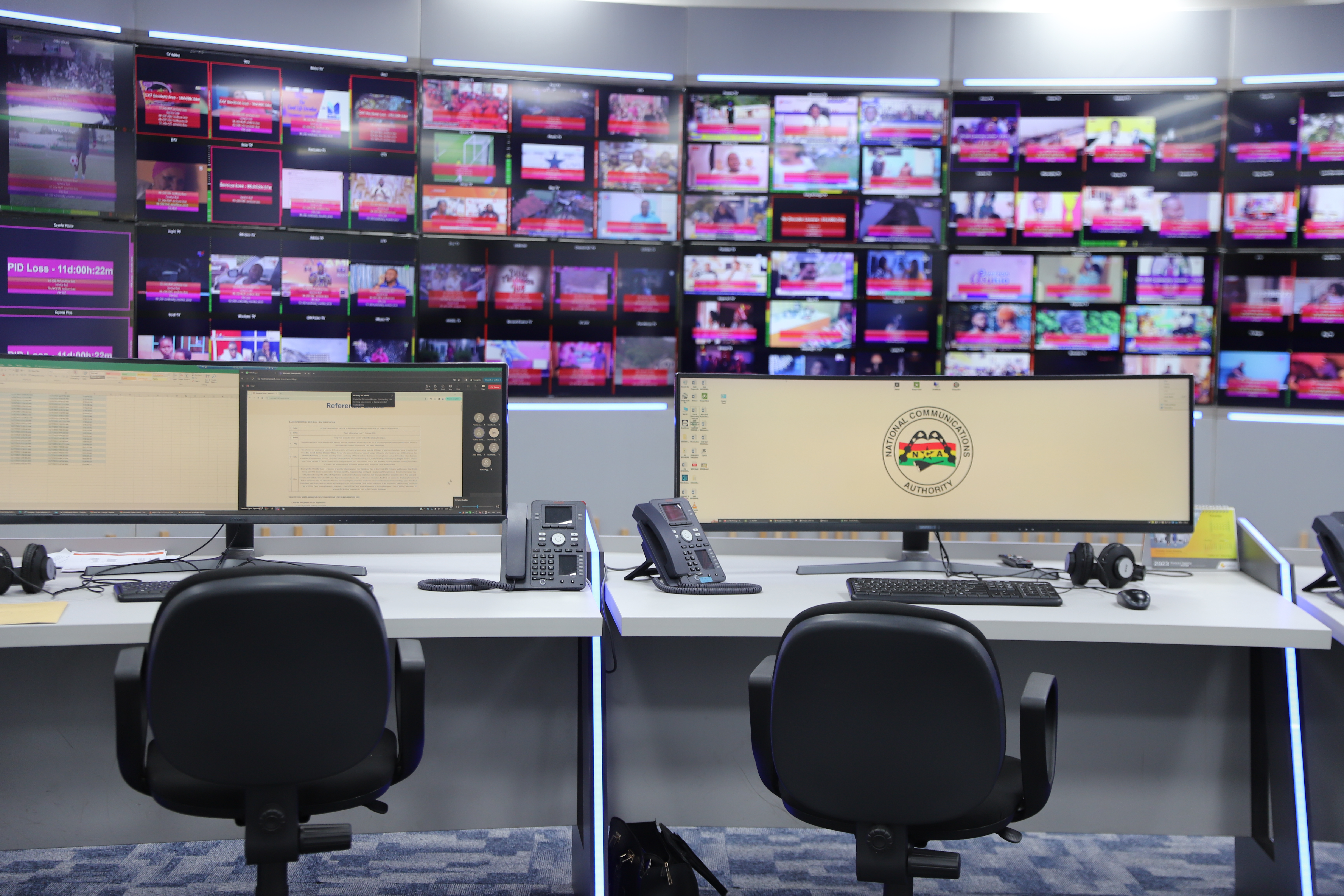 Broadcast monitoring installation